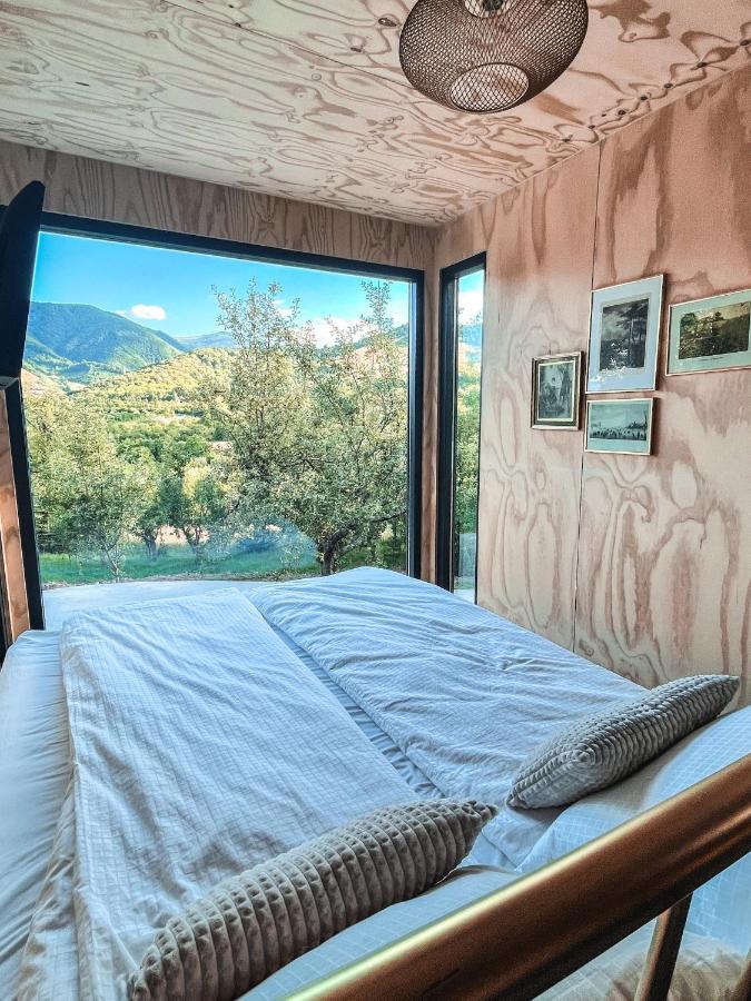 Bed and Breakfast Elysian Fields - The Island Tiny House Sadu Exterior foto